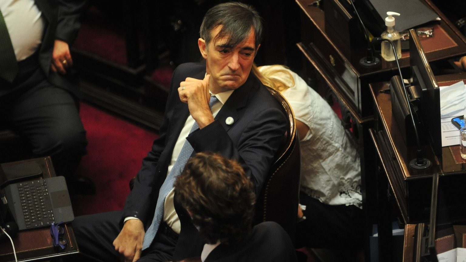 Repudiable frase del biógrafo de Milei hacia Esteban Bullrich: “Sos conocido por tu enfermedad”