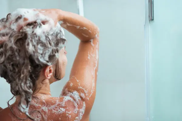 ANMAT prohibió 37 productos para el cabello que pueden ser peligrosos para la salud
