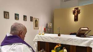 El Vaticano difundió la primera foto del papa Francisco desde su internación en el hospital Gemelli