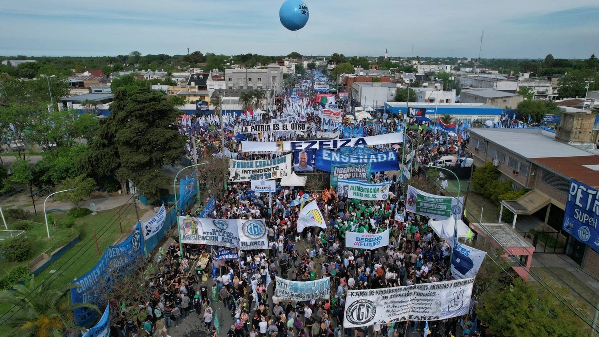 Crisis de la militancia: los partidos políticos en Argentina perdieron más de 350.000 afiliados en 20 años