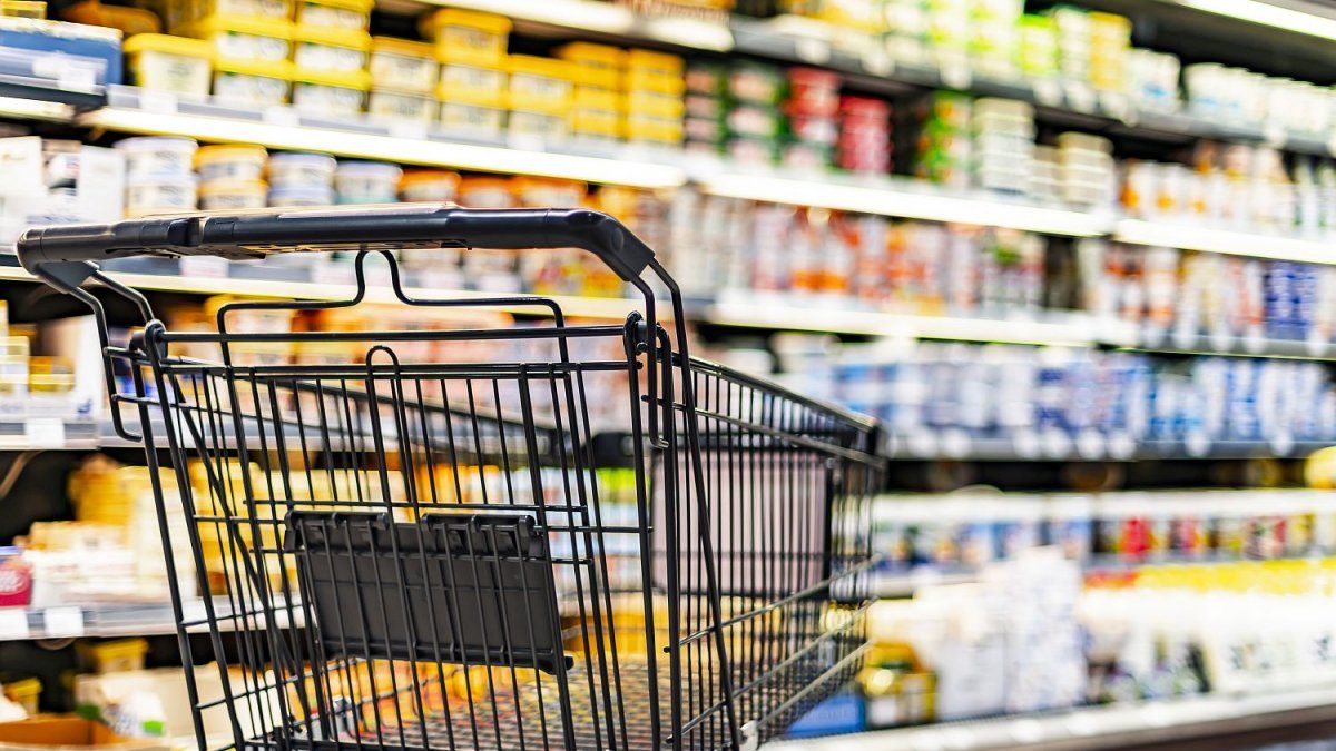 Los precios de los alimentos subieron casi 1% en abril y vuelven a encender alarmas por la inflación