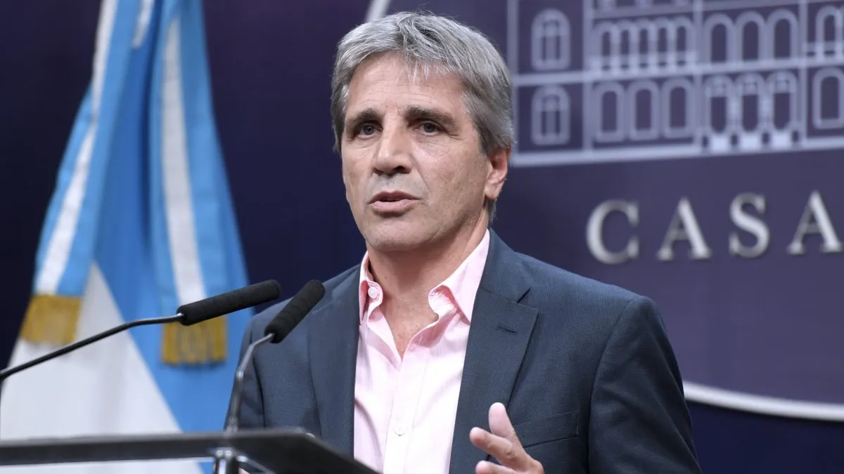 Caputo anunció el nuevo acuerdo con el FMI: “El lunes terminamos con el cepo”