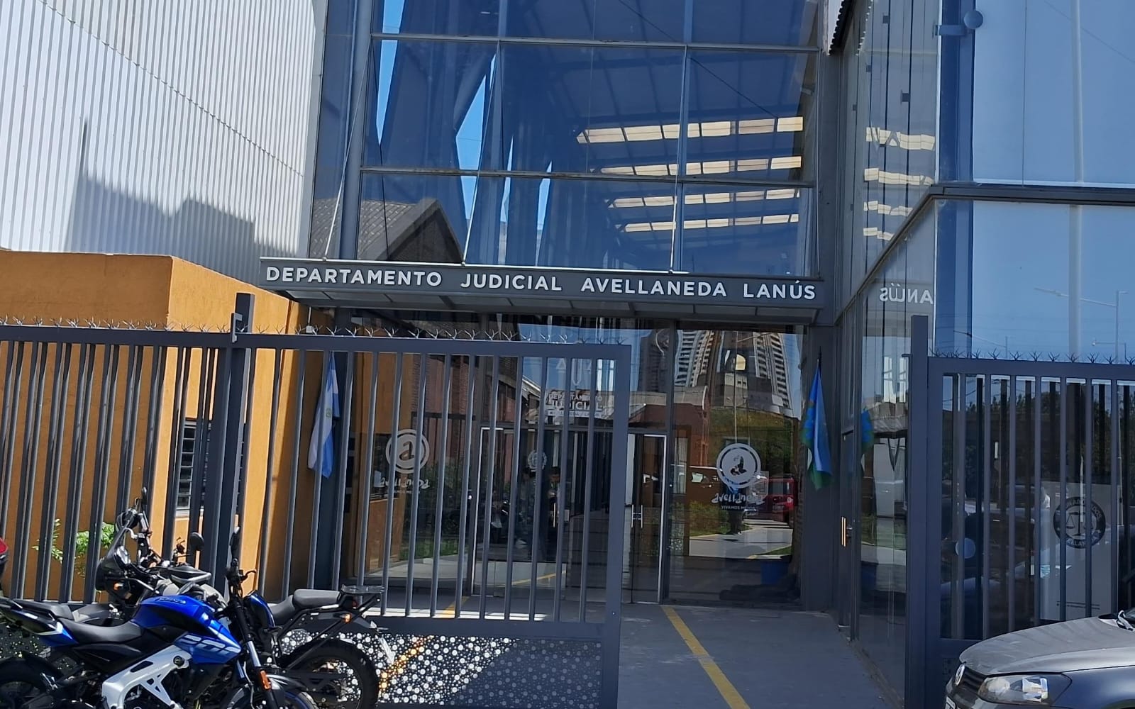 Avellaneda: Juzgan a dos hombres por un asesinato, en medio de una discusión vecinal