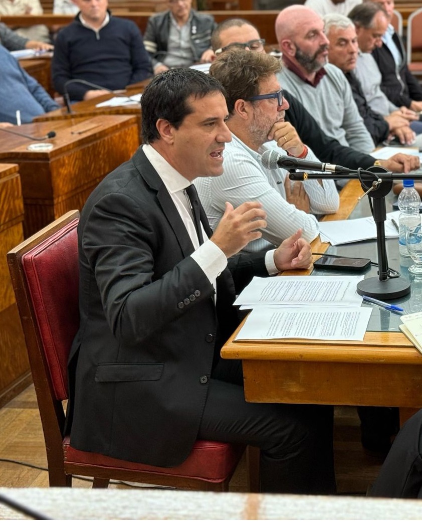 Maxi Abad: “Defender la pesca no es simplemente proteger a una industria, es cuidar una historia, un legado y una identidad”