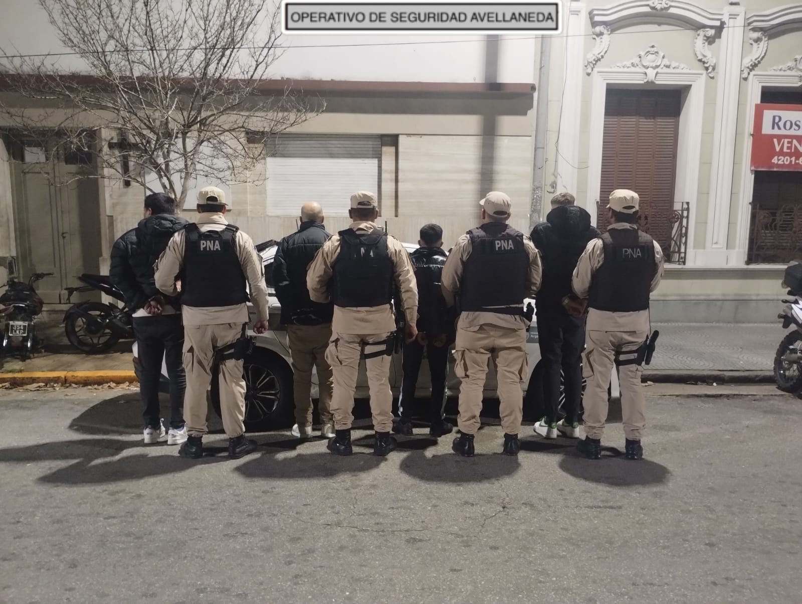 Operativo de Seguridad en Avellaneda: Prefectura Naval Argentina detiene a cuatro sospechosos