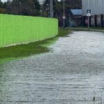 Vecinos de Piñeiro denuncian inundaciones en el Paseo del Ferrocarril