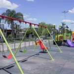 Juegos y árboles: así está quedando el nuevo Boulevard Papa Francisco en Lomas