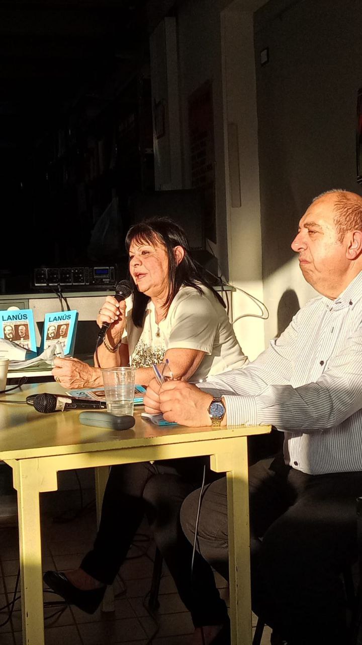 presentó el libro “Lanús: la historia que nuestros abuelos no nos contaron”, del periodista e historiador Néstor Sierra Fernández