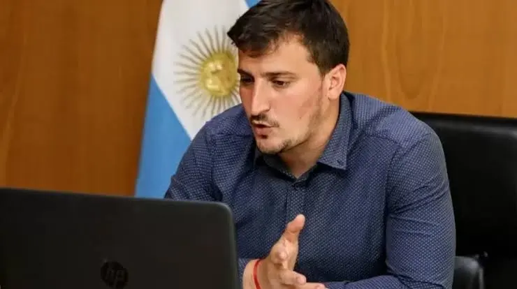 Escándalo en Avellaneda: Alejo Chornobroff en la mira por exterminio de perritos