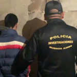 Brutal crimen en Ezeiza: una joven fue asesinada de diez puñaladas y hay un detenido