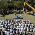 Otermín presentó nuevas máquinas para el mantenimiento de las cuencas de Lomas