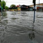 AVELLANEDA BAJO EL AGUA: LA CIUDAD MAQUILLADA QUE SE SIGUE INUNDANDO COMO HACE 20 AÑOS