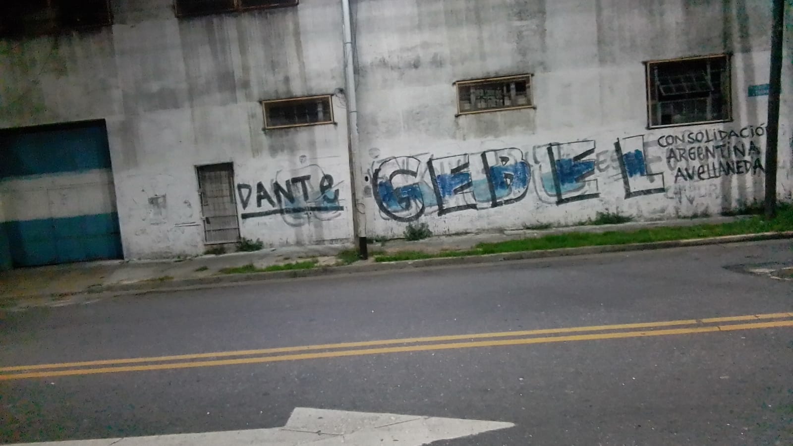 El "Outsider" desembarca en Avellaneda: Dante Gebel activa su armado político en el distrito