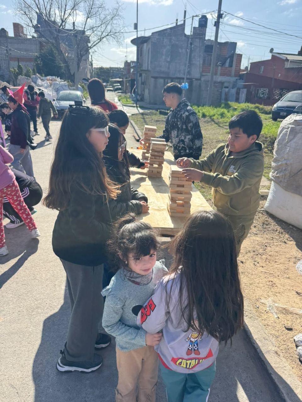 Avellaneda: La solidaridad iluminó el barrio Nueva Ana