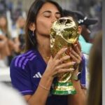 “Te vi sufrir, caer y levantarte”: el emotivo posteo de Antonela Roccuzzo tras el anuncio de Lionel Messi