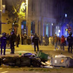 Una violenta marcha en Barcelona culminó con más de 100 detenidos y comercios saqueados