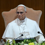 El papa León XIV recibe el alta médica tras ser operado de cáncer de pulmón y regresa al Vaticano